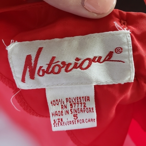 Notorious Vtg Red Satin Blouse Pleated Sleeves M 5 - Picture 5 of 5